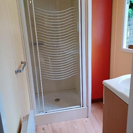 A Avec Jardin Σπίτι διακοπών *