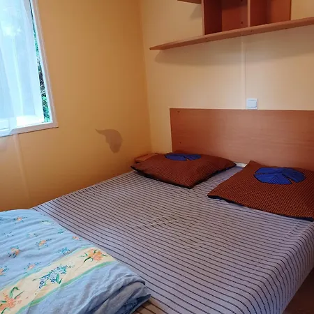 A Avec Jardin Σπίτι διακοπών